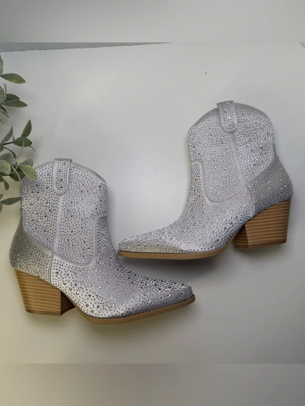 Qupid Silver Sparkle Leslie Rhinestone Western Boots Womens Size 7 Festival Boho